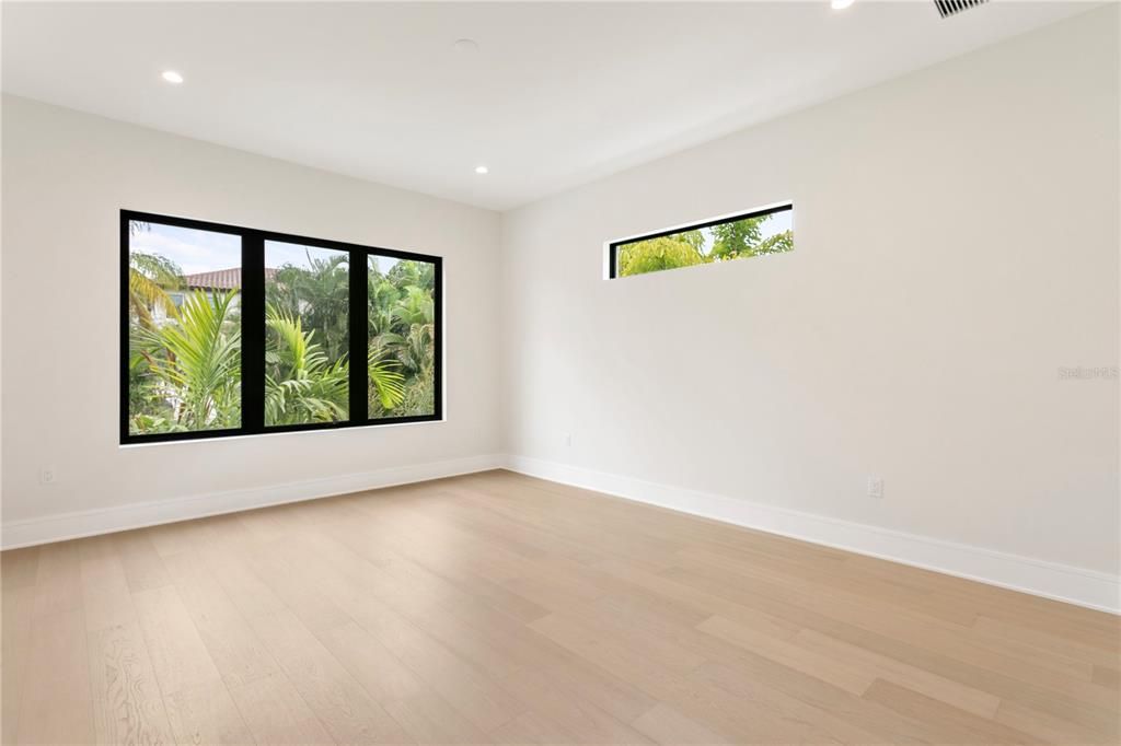 待售: $4,197,000 (5 贝兹, 5 浴室, 6453 平方英尺)