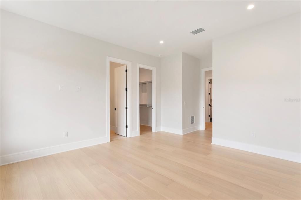 待售: $4,197,000 (5 贝兹, 5 浴室, 6453 平方英尺)