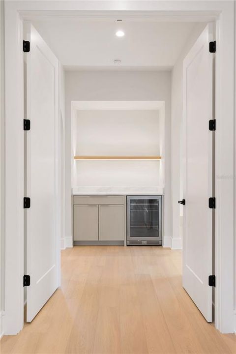 待售: $4,197,000 (5 贝兹, 5 浴室, 6453 平方英尺)