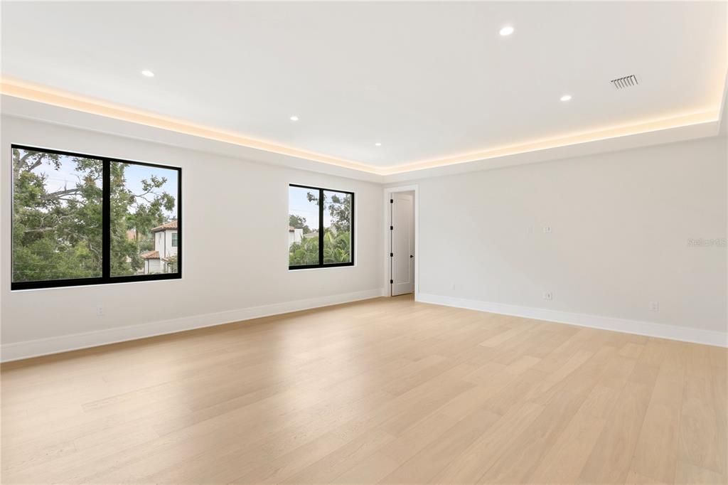 待售: $4,197,000 (5 贝兹, 5 浴室, 6453 平方英尺)