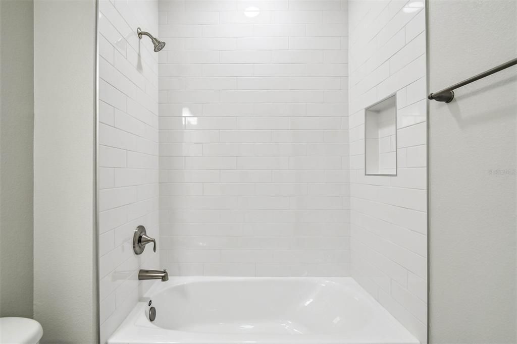 На продажу: $1,011,990 (5 спален, 4 ванн, 3458 Квадратных фут)