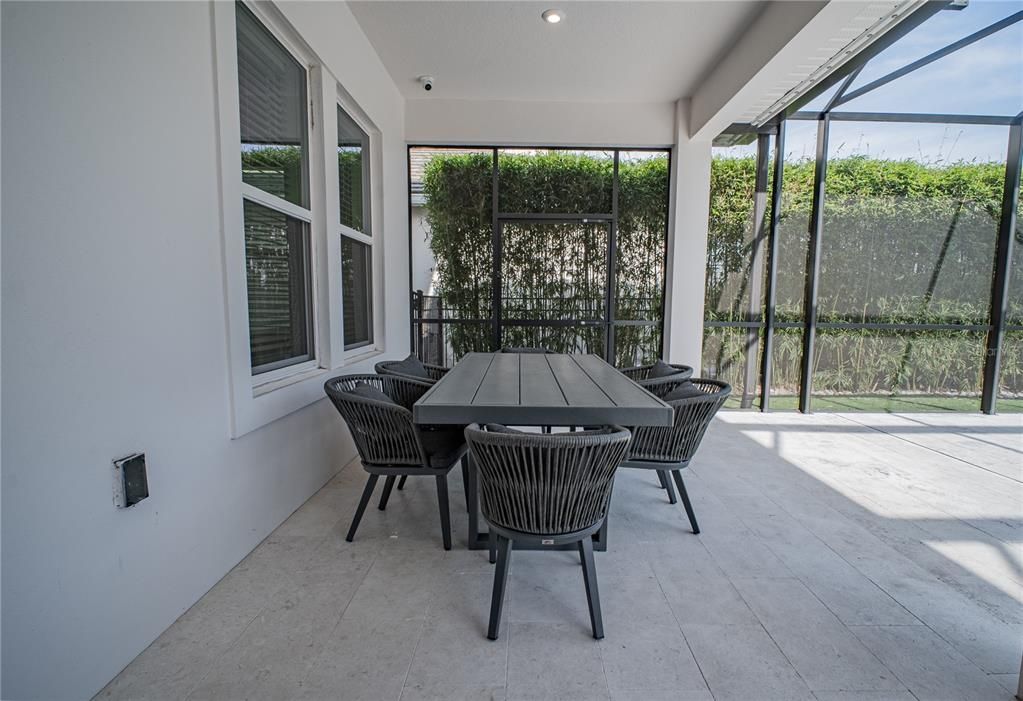 For Sale: $1,600,000 (4 beds, 3 baths, 4240 Square Feet)