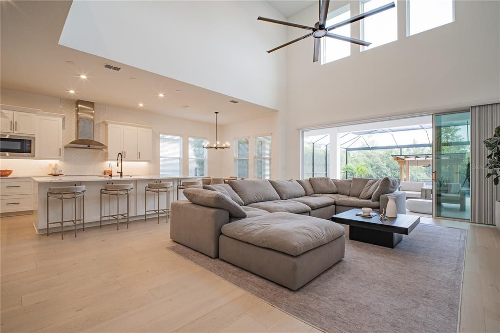 For Sale: $1,600,000 (4 beds, 3 baths, 4240 Square Feet)