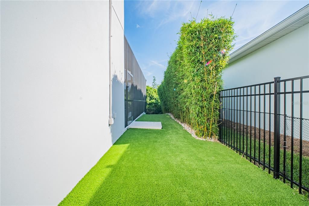 For Sale: $1,600,000 (4 beds, 3 baths, 4240 Square Feet)