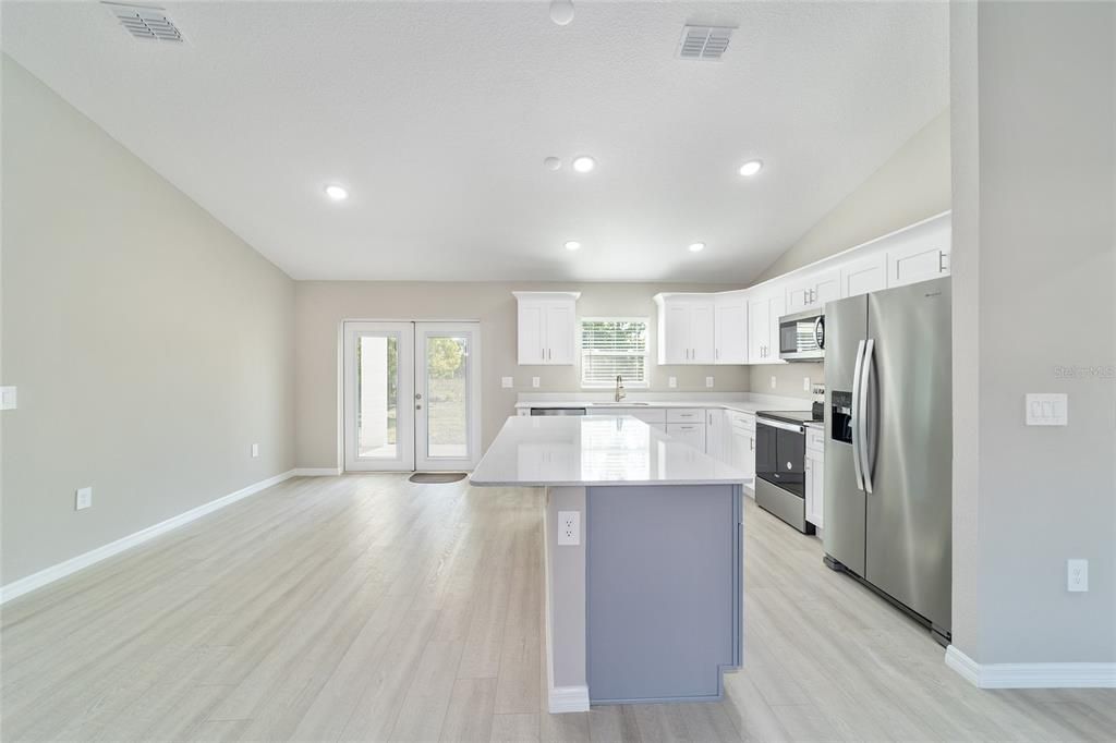 For Sale: $269,900 (3 beds, 2 baths, 1436 Square Feet)