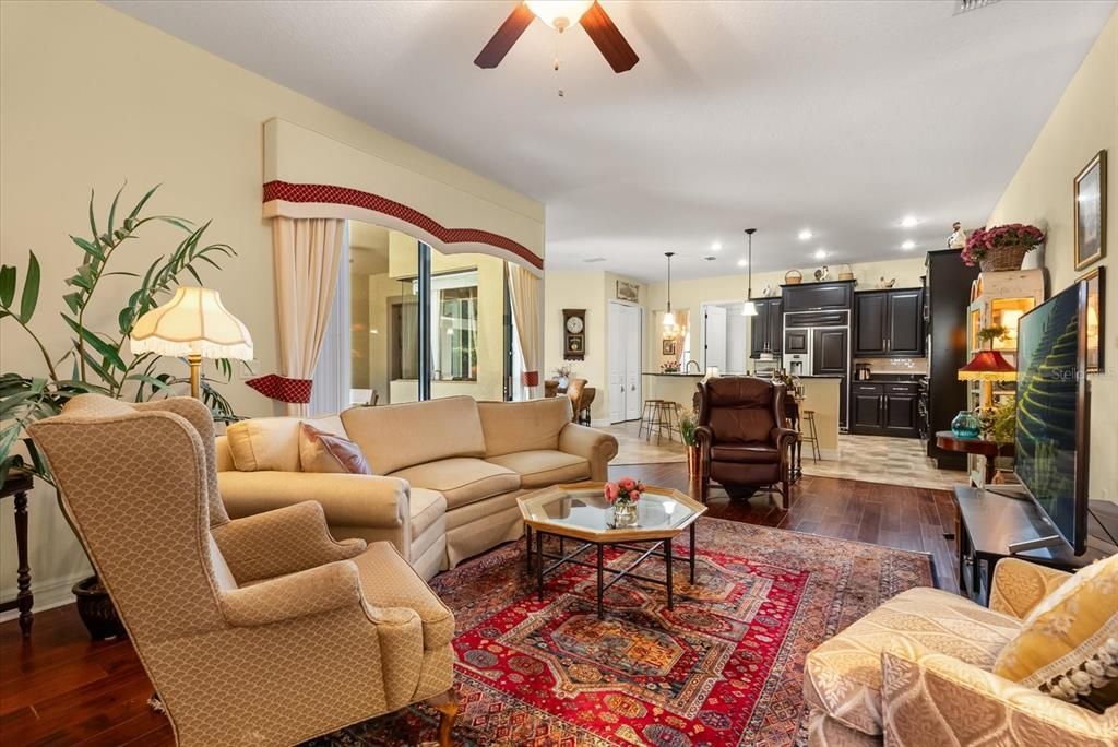 For Sale: $810,000 (4 beds, 4 baths, 3409 Square Feet)