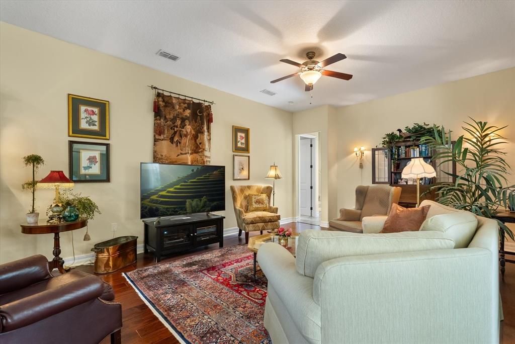 For Sale: $810,000 (4 beds, 4 baths, 3409 Square Feet)