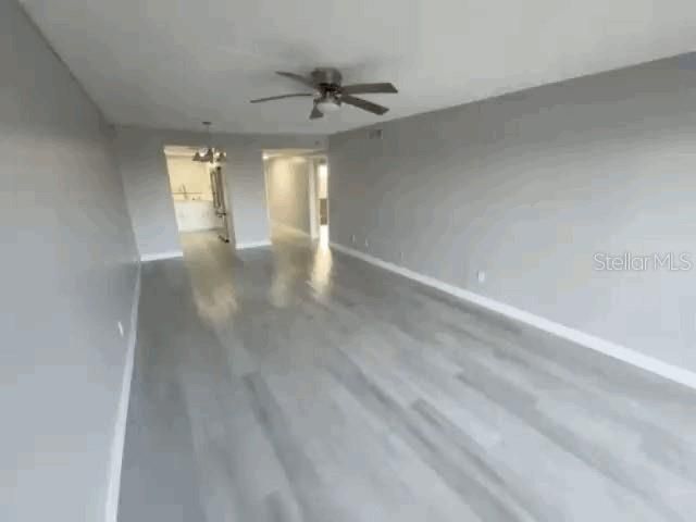 For Sale: $105,000 (2 beds, 1 baths, 918 Square Feet)