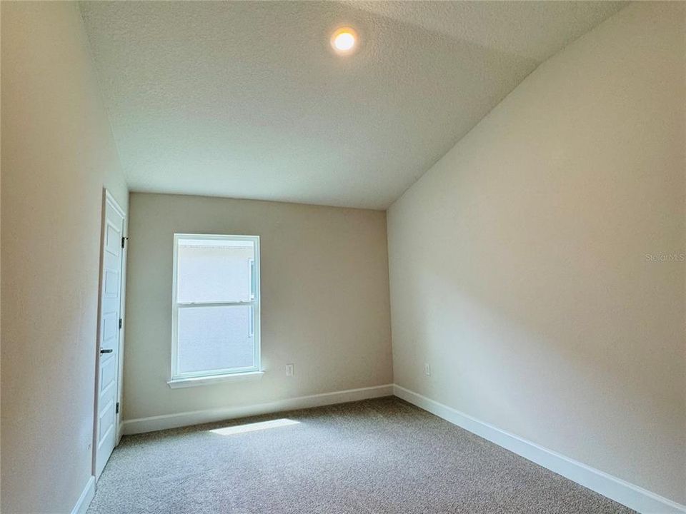 Active With Contract: $407,900 (3 beds, 2 baths, 1780 Square Feet)