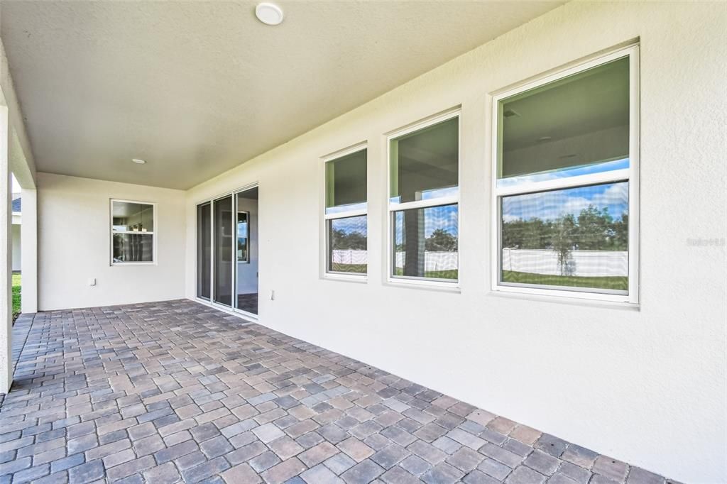 En Venta: $1,001,990 (5 camas, 4 baños, 4076 Pies cuadrados)