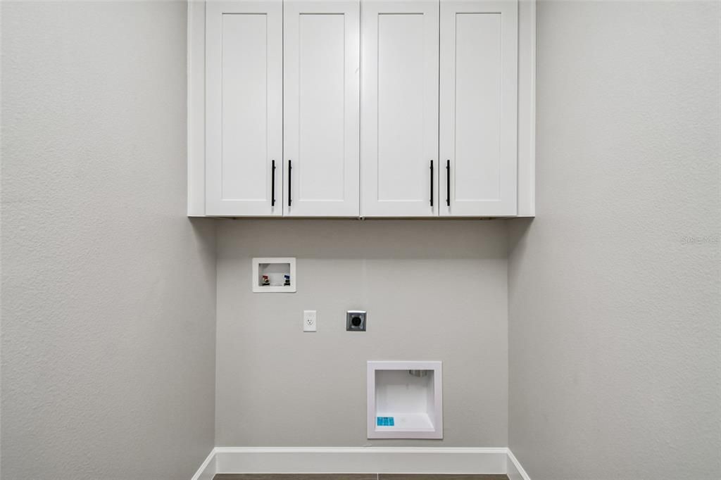 En Venta: $1,001,990 (5 camas, 4 baños, 4076 Pies cuadrados)