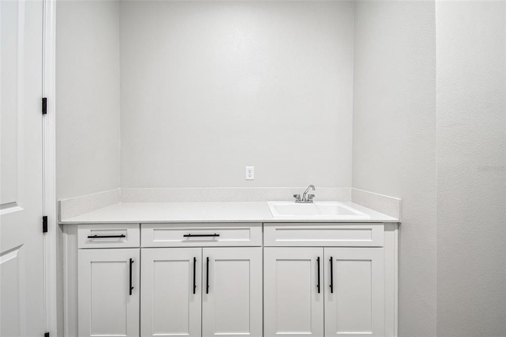 En Venta: $1,001,990 (5 camas, 4 baños, 4076 Pies cuadrados)