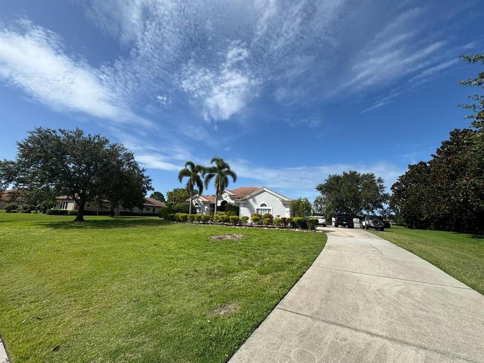 Active With Contract: $999,000 (4 beds, 3 baths, 2770 Square Feet)