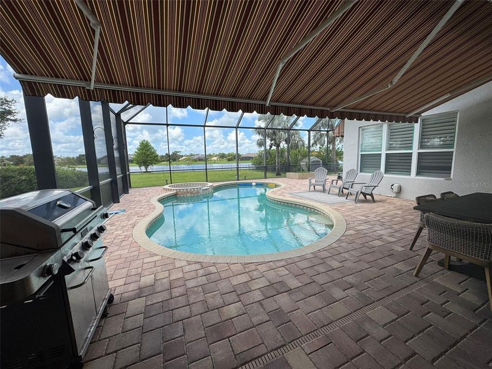 Active With Contract: $999,000 (4 beds, 3 baths, 2770 Square Feet)