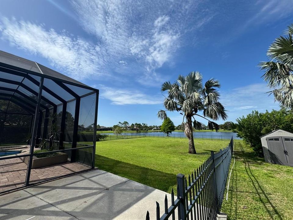 Active With Contract: $999,000 (4 beds, 3 baths, 2770 Square Feet)