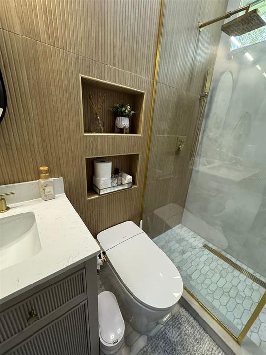 Active With Contract: $999,000 (4 beds, 3 baths, 2770 Square Feet)