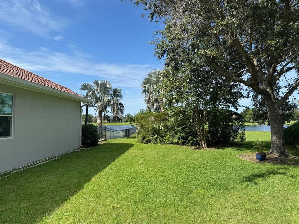 Active With Contract: $999,000 (4 beds, 3 baths, 2770 Square Feet)