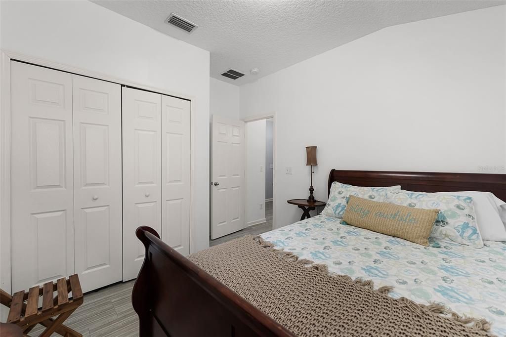 Activo con contrato: $258,900 (3 camas, 2 baños, 1437 Pies cuadrados)