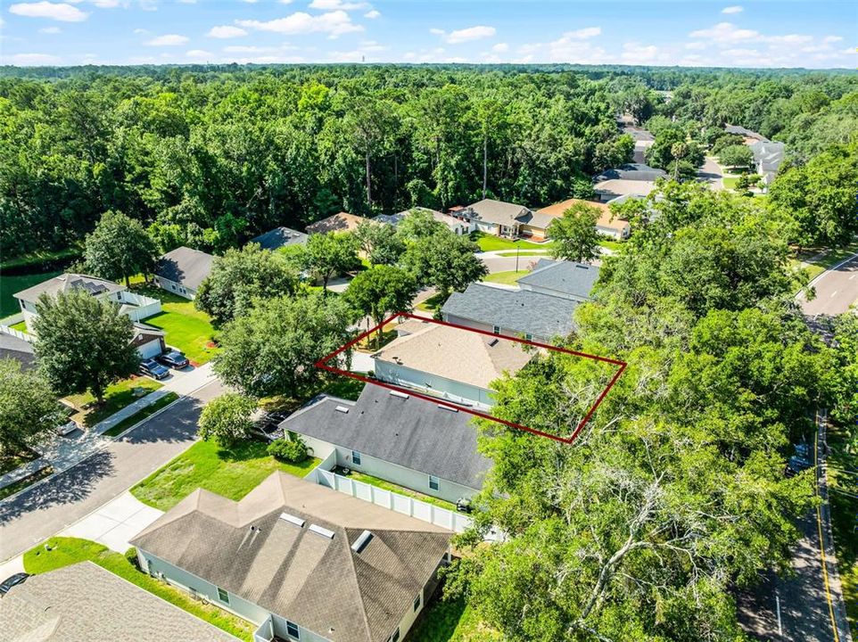 Activo con contrato: $258,900 (3 camas, 2 baños, 1437 Pies cuadrados)