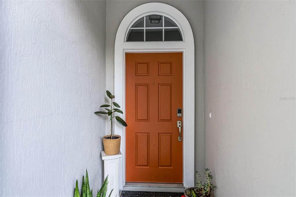 Activo con contrato: $258,900 (3 camas, 2 baños, 1437 Pies cuadrados)