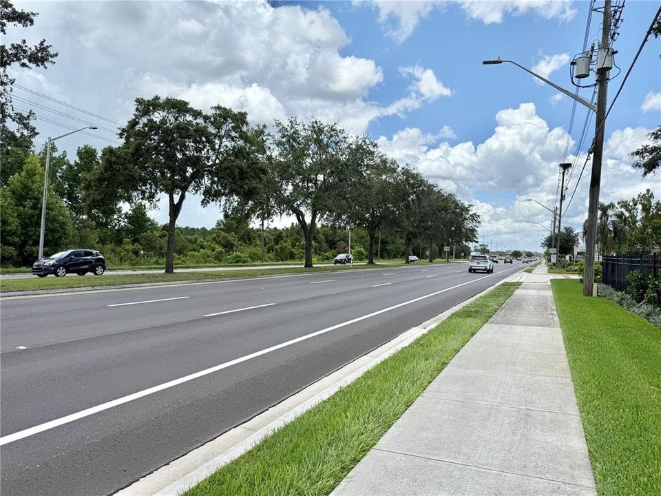 待售: $88,000 (2.22 acres)