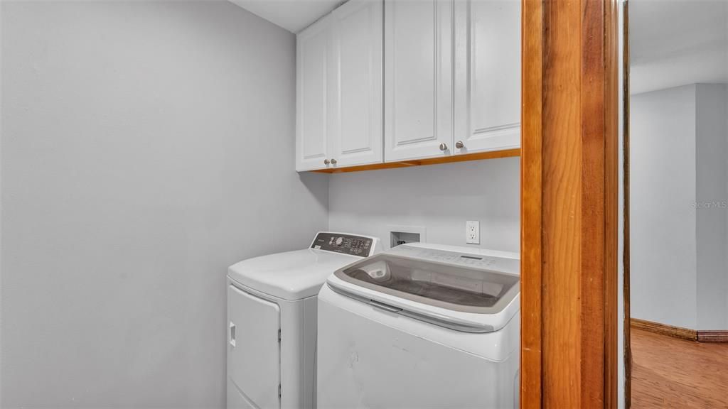 En Venta: $560,000 (4 camas, 3 baños, 3095 Pies cuadrados)