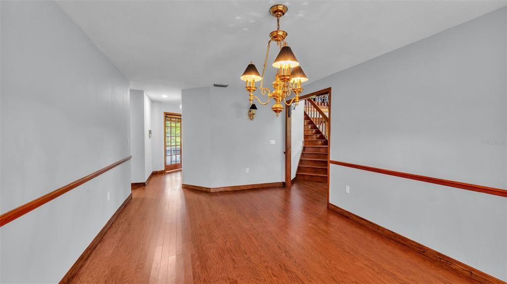 En Venta: $560,000 (4 camas, 3 baños, 3095 Pies cuadrados)