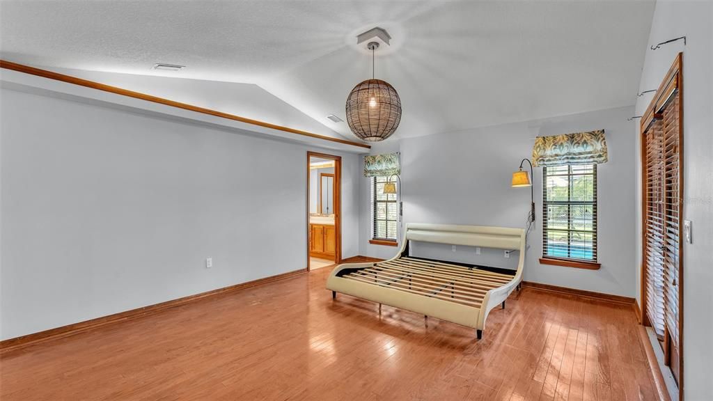 En Venta: $560,000 (4 camas, 3 baños, 3095 Pies cuadrados)