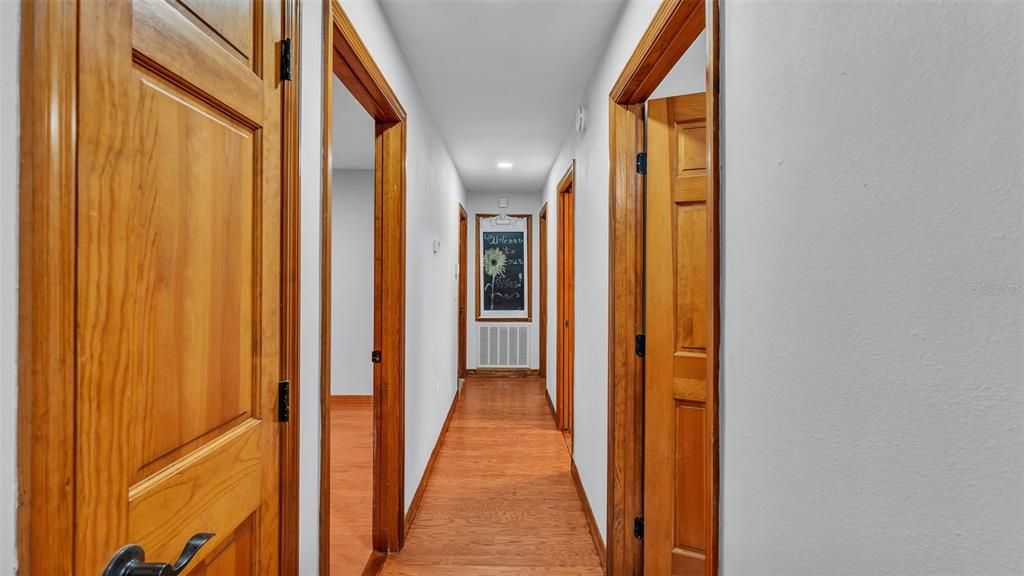 En Venta: $560,000 (4 camas, 3 baños, 3095 Pies cuadrados)