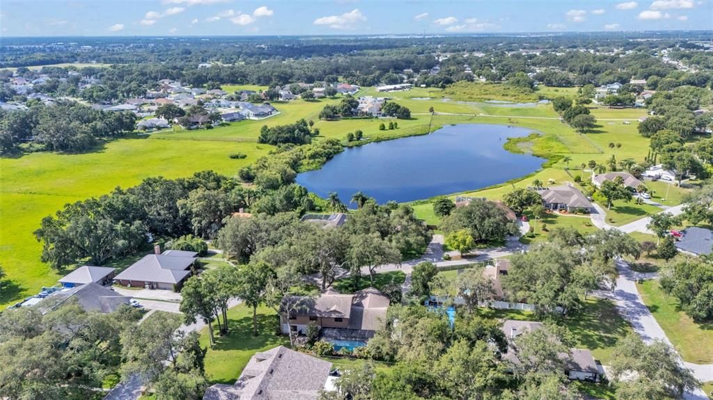 En Venta: $560,000 (4 camas, 3 baños, 3095 Pies cuadrados)