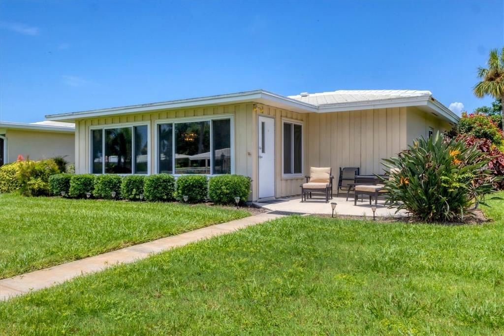 Active With Contract: $257,500 (2 beds, 2 baths, 1505 Square Feet)