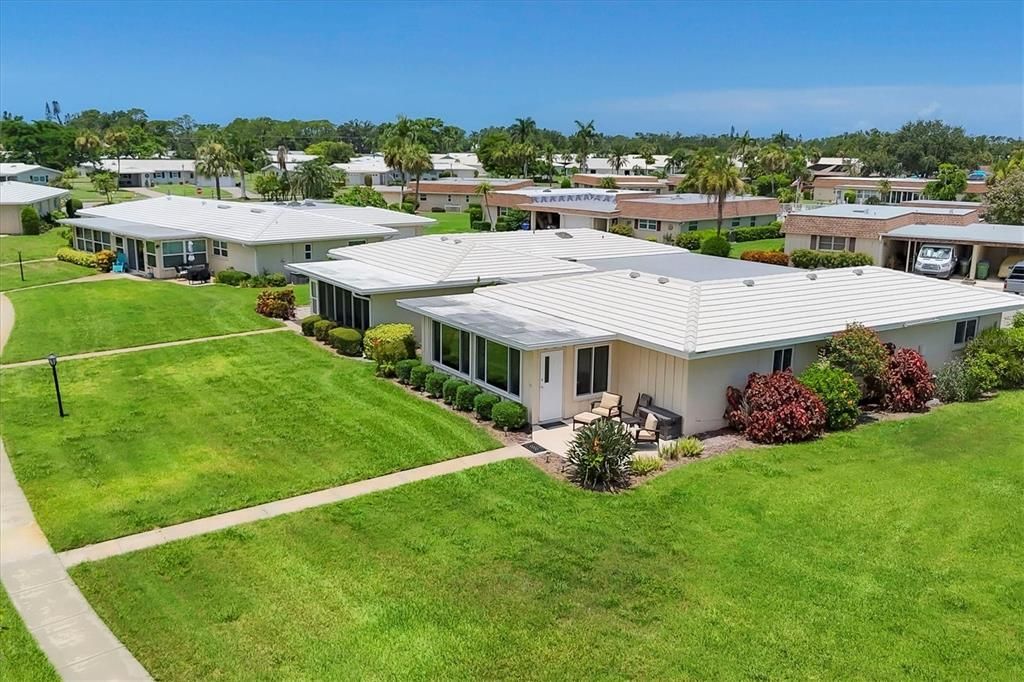 Active With Contract: $257,500 (2 beds, 2 baths, 1505 Square Feet)