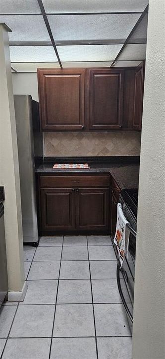 For Sale: $149,900 (2 beds, 2 baths, 897 Square Feet)