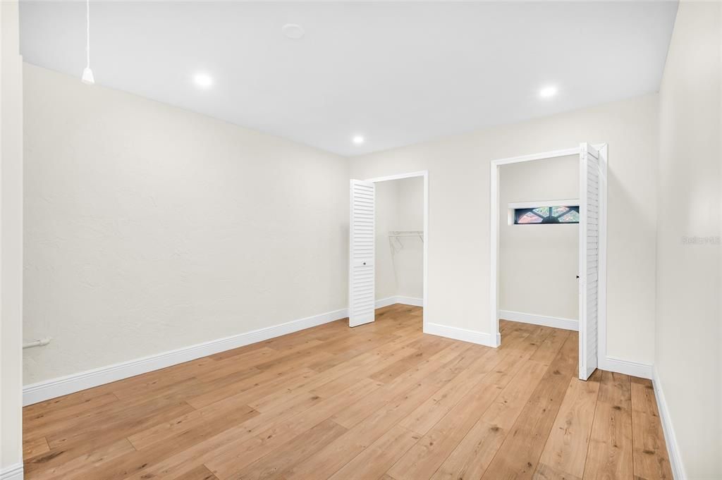 Active With Contract: $569,000 (3 beds, 2 baths, 1452 Square Feet)