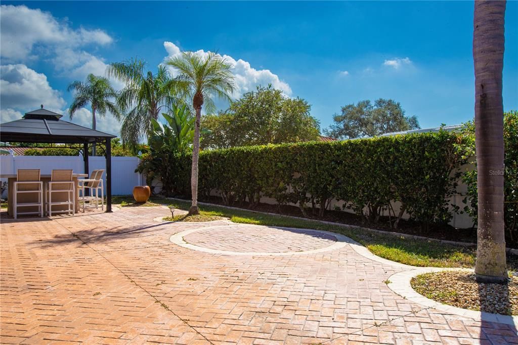 待售: $520,000 (2 贝兹, 2 浴室, 1824 平方英尺)