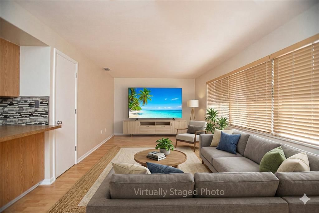 待售: $520,000 (2 贝兹, 2 浴室, 1824 平方英尺)