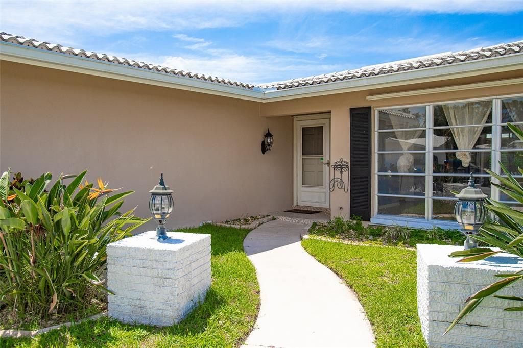 待售: $520,000 (2 贝兹, 2 浴室, 1824 平方英尺)