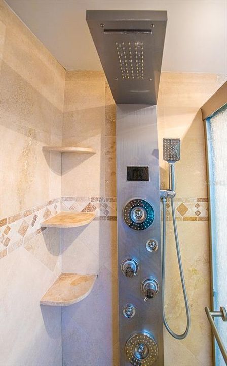 待售: $520,000 (2 贝兹, 2 浴室, 1824 平方英尺)