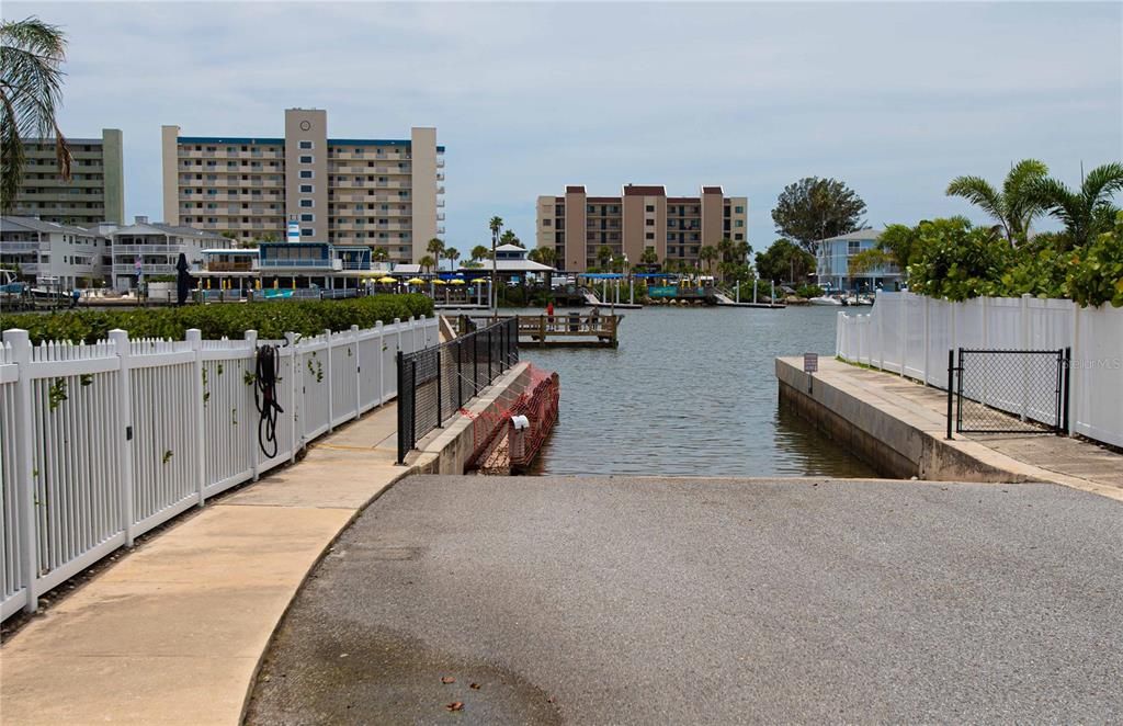 待售: $520,000 (2 贝兹, 2 浴室, 1824 平方英尺)