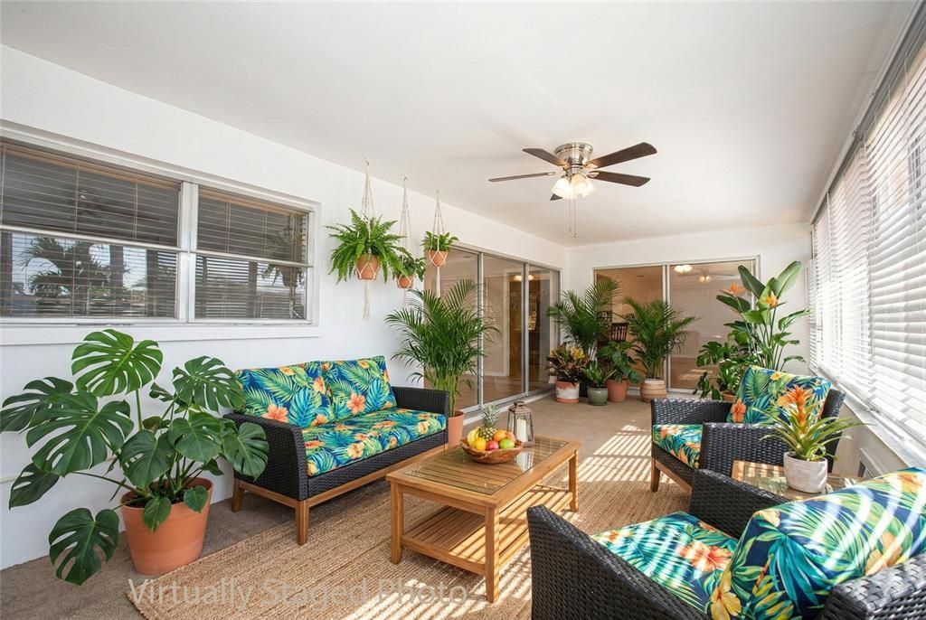 待售: $520,000 (2 贝兹, 2 浴室, 1824 平方英尺)