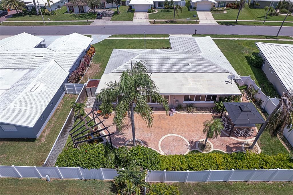 待售: $520,000 (2 贝兹, 2 浴室, 1824 平方英尺)