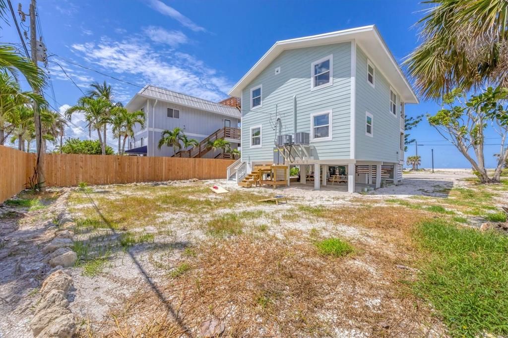 For Sale: $1,730,000 (4 beds, 0 baths, 1664 Square Feet)