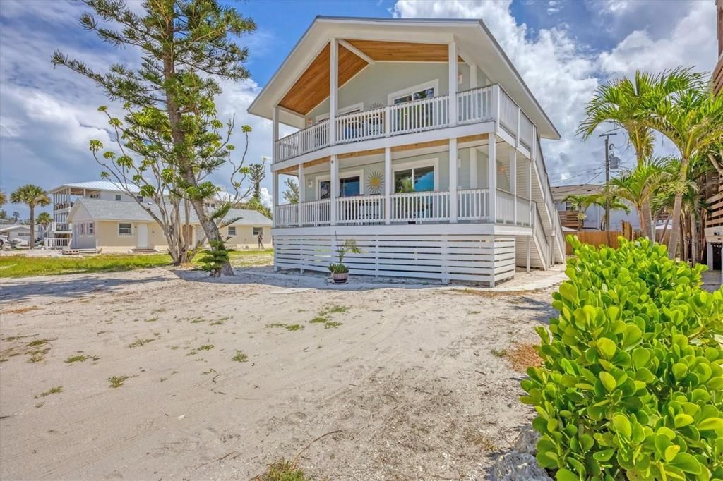 For Sale: $1,730,000 (4 beds, 0 baths, 1664 Square Feet)
