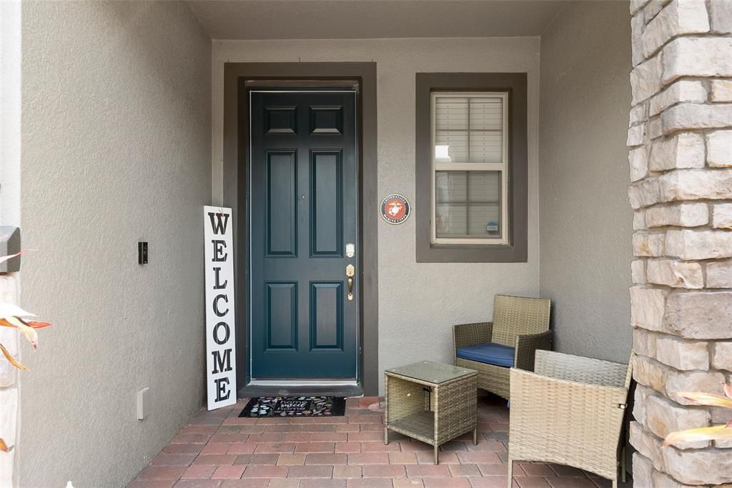 合同活跃: $370,000 (3 贝兹, 2 浴室, 1846 平方英尺)