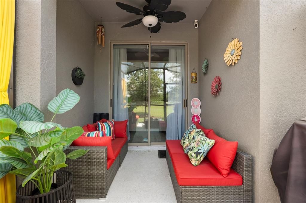 合同活跃: $370,000 (3 贝兹, 2 浴室, 1846 平方英尺)