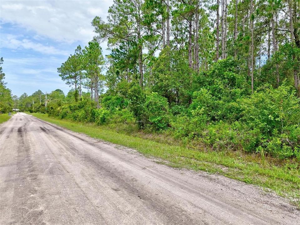 Vendido Recientemente: $40,000 (0.93 acres)