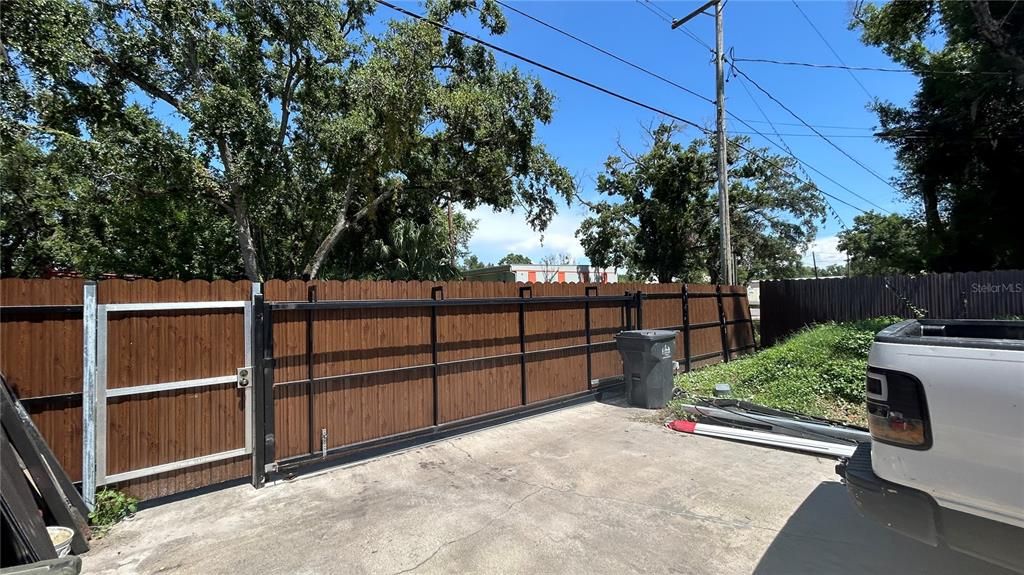 На продажу: $1,000,000 (0 спален, 0 ванн, 911 Квадратных фут)