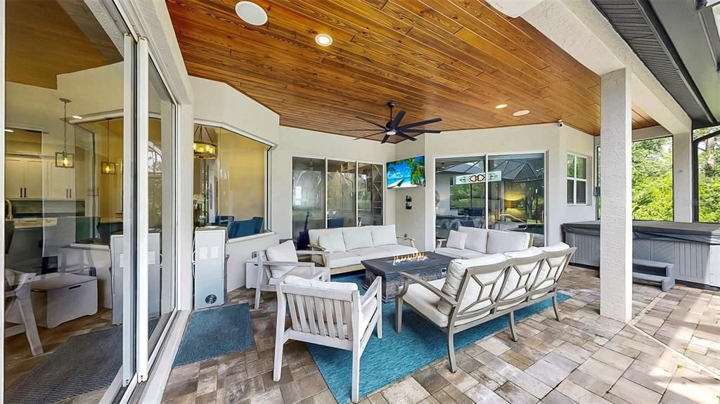 For Sale: $1,099,000 (4 beds, 3 baths, 2932 Square Feet)