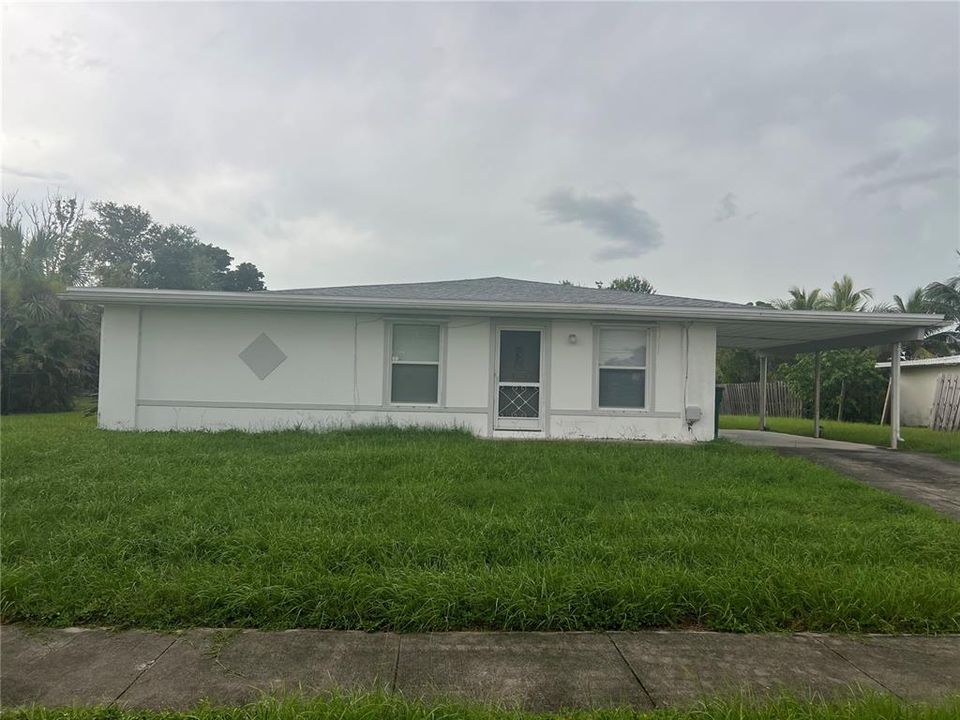 Recently Rented: $1,300 (2 beds, 2 baths, 884 Square Feet)