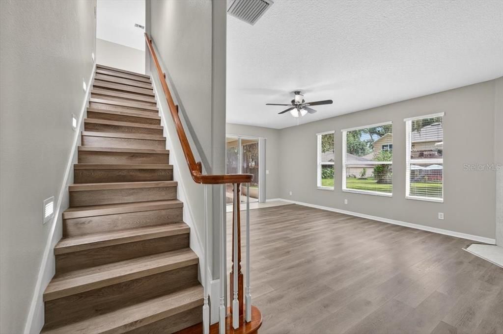 Activo con contrato: $534,900 (4 camas, 3 baños, 3423 Pies cuadrados)